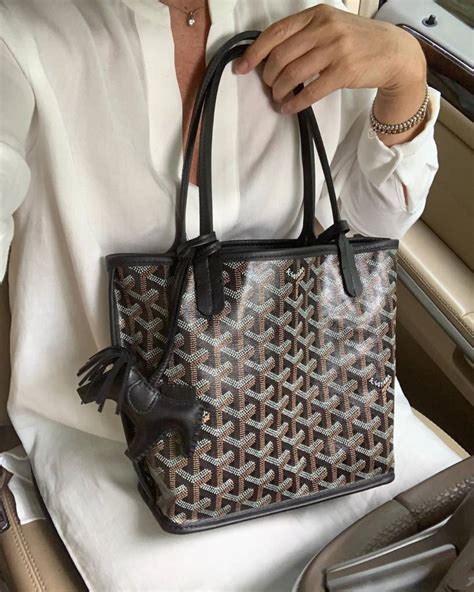 how much is a small goyard tote|Goyard anjou pm bag price.